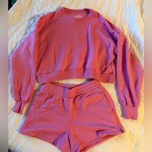 Hollister Easy Crew shorts & sweatshirt matching set Size XS